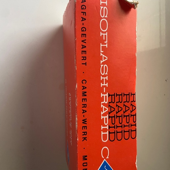 Vintage Agfa-Gevaert Isoflash-Rapid C Camera - Picture 10 of 11